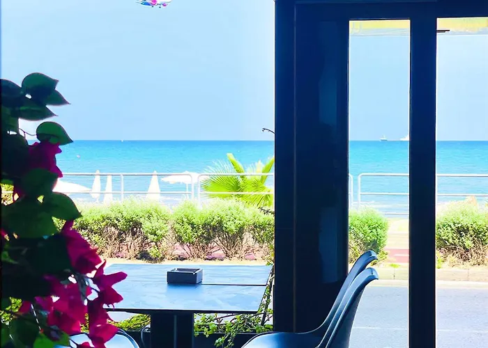 מלון The Ciao Stelio Deluxe Boutique - Adults Only